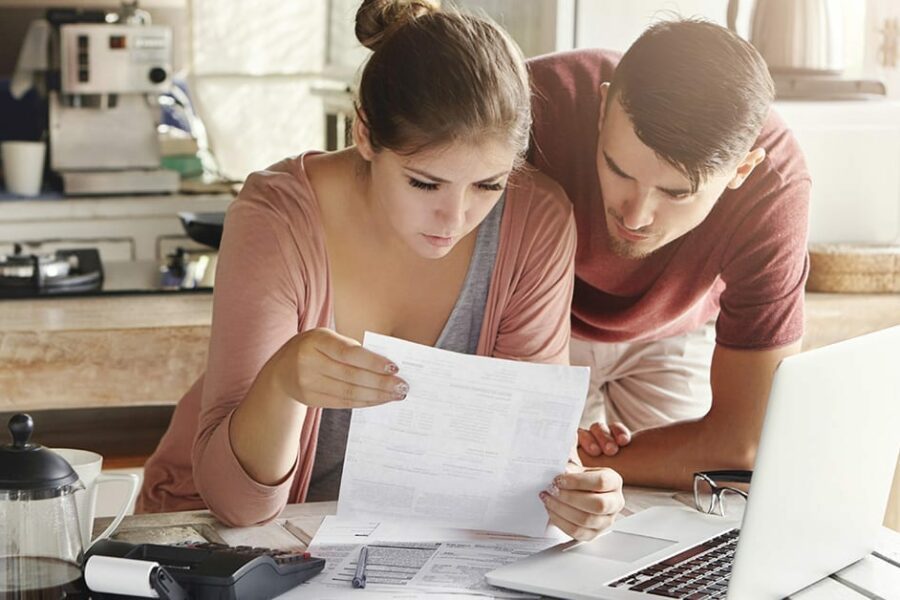 married millennials merging money