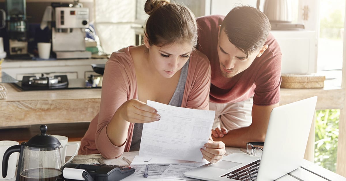 married millennials merging money