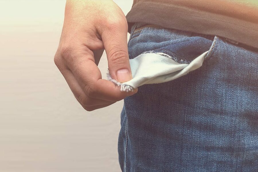 common mistakes that explain why you never have enough money
