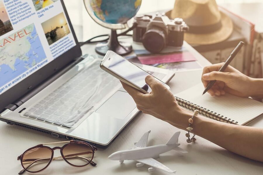 use tech tools to plan vacation