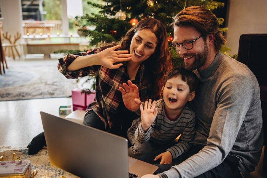 connecting online during the holidays covid-19